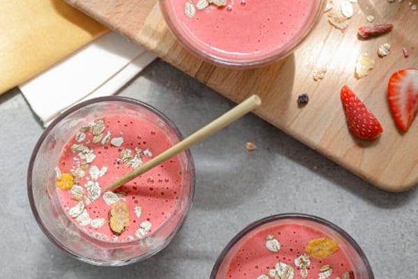 Smoothie aux fruits rouges